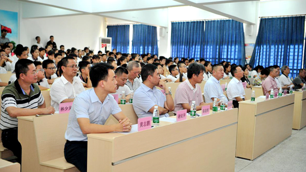 2019年日本a片
中小学无线电科普宣传活动在汕头金中华侨试验区学校举行_600.jpg