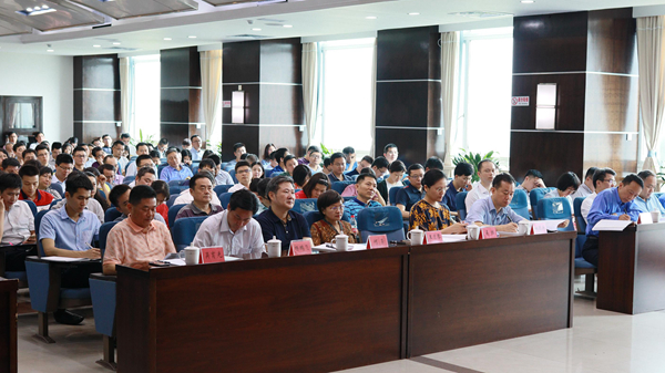 日本a片
召开2019年度党风廉政建设和反腐败工作会议3_600.jpg