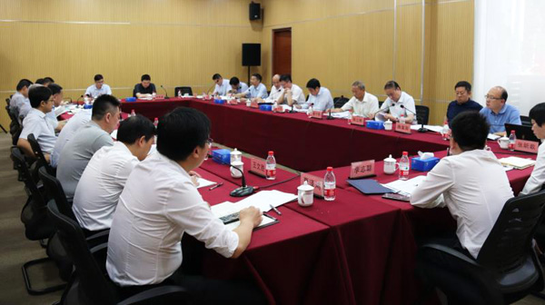 张峰赴日本a片
召开制造业减税政策落实情况座谈会2 600.jpg